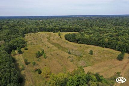 Farm and Ranch in Williamson County, Illinois