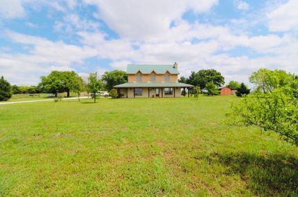 House in Hood County, Texas