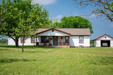 House in Hamilton County, Texas