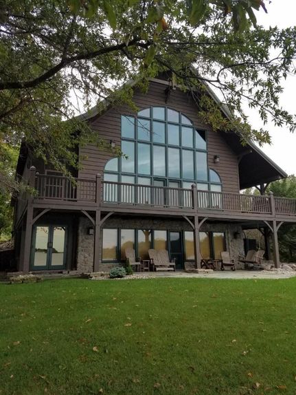 Farm and Ranch in Warren County, Illinois