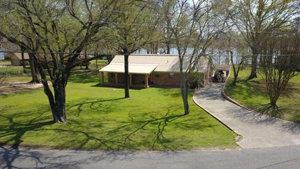 Farm and Ranch in Henderson County, Texas