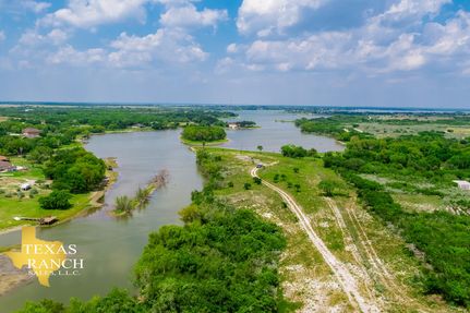 Lakefront Property in Jim Wells County, Texas