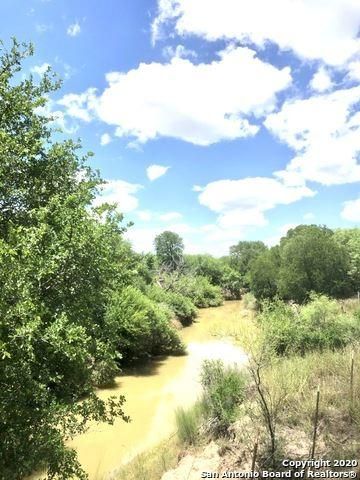 Farm and Ranch in La Salle County, Texas