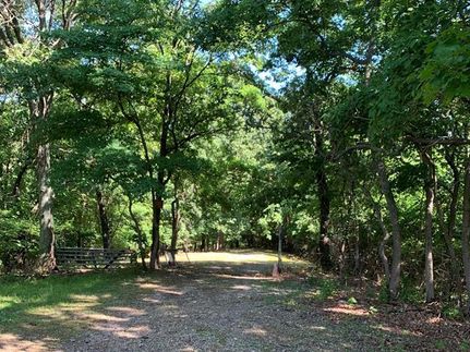 Farm and Ranch in Jefferson County, Missouri