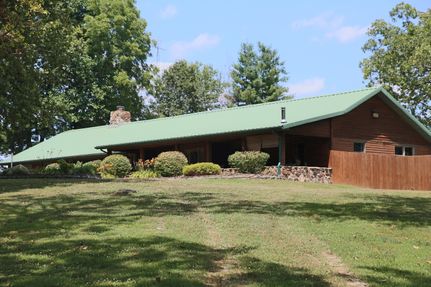 Farm and Ranch in Howell County, Missouri