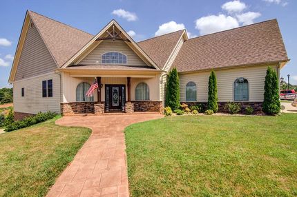 Farm and Ranch in Lynchburg City County, Virginia