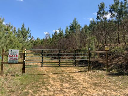 Farm and Ranch in Prince Edward County, Virginia