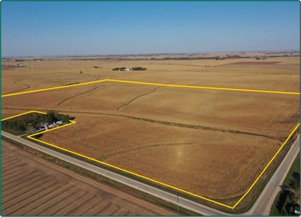 Farm and Ranch in Cedar County, Iowa