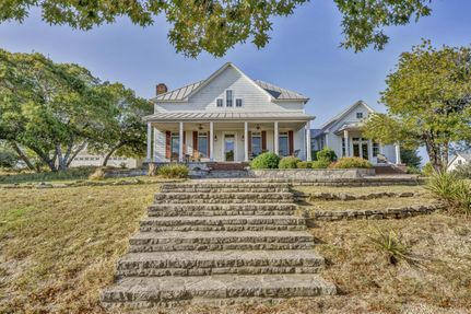 Farm and Ranch in Kendall County, Texas