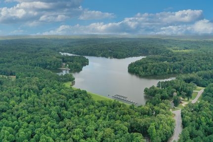 Lakefront Property in Carroll County, Tennessee