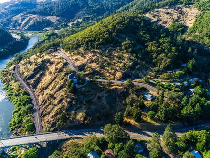 Riverfront Property in Douglas County, Oregon