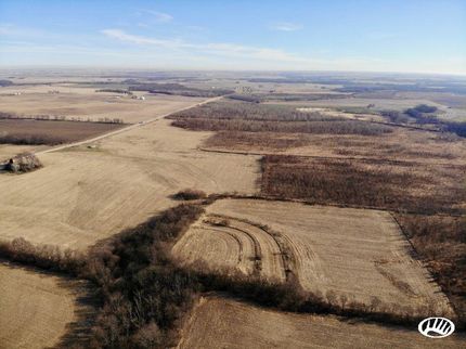 Land in Henderson County, Illinois