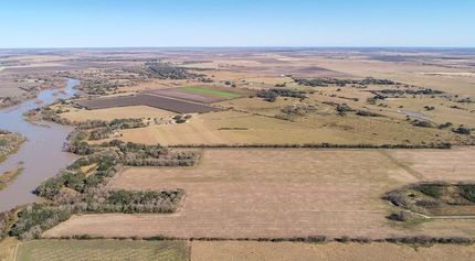 Farm and Ranch in Jackson County, Texas