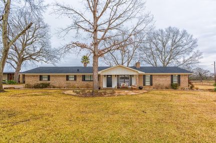 Farm and Ranch in Cherokee County, Texas