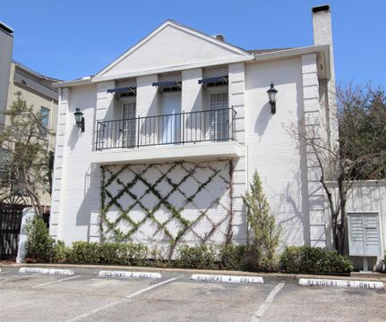 Farm and Ranch in Dallas County, Texas