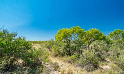 Farm and Ranch in Val Verde County, Texas