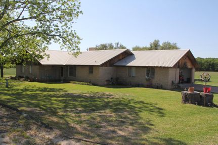 Farm and Ranch in Hamilton County, Texas