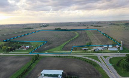 Farm and Ranch in Fayette County, Iowa