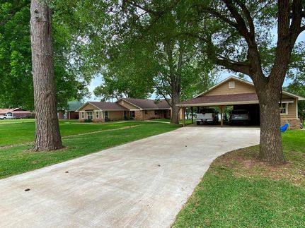 Farm and Ranch in Cherokee County, Texas