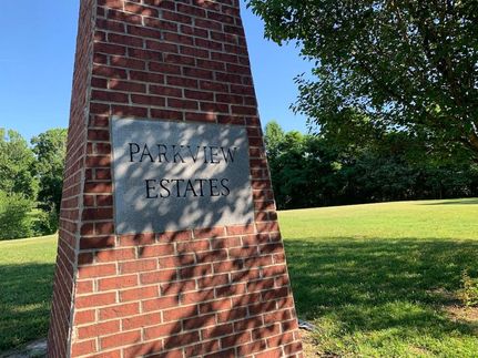 Farm and Ranch in Russell County, Kentucky