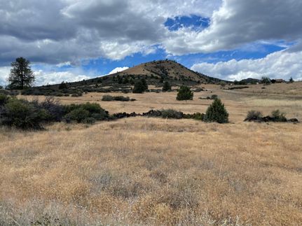 Land in Siskiyou County, California