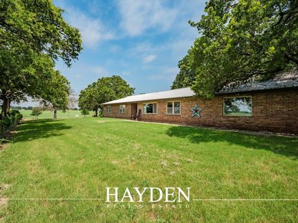 Farm and Ranch in Comanche County, Texas