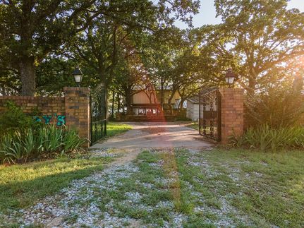 Farm and Ranch in Montague County, Texas
