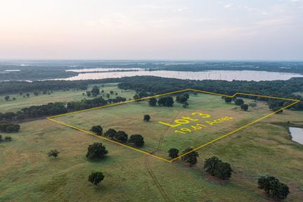 Farm and Ranch in Grayson County, Texas