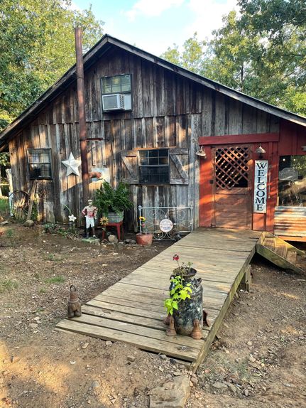 House in Le Flore County, Oklahoma
