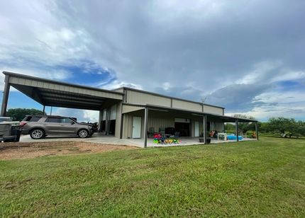Farm and Ranch in Victoria County, Texas