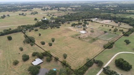 Farm and Ranch in Falls County, Texas