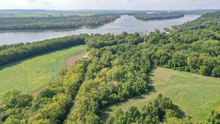 Farm and Ranch in Calhoun County, Illinois