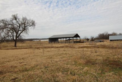 Land in Le Flore County, Oklahoma