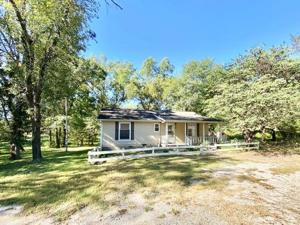 Land in Vernon County, Missouri