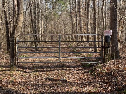 Farm and Ranch in Houston County, Tennessee