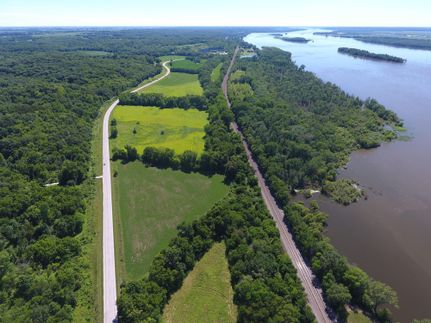 Farm and Ranch in Henderson County, Illinois