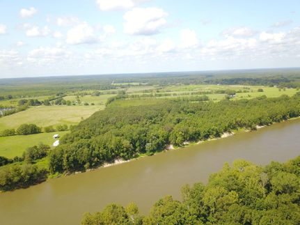 Land in Catahoula Parish, Louisiana
