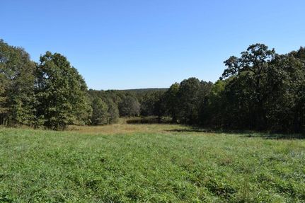 Farm and Ranch in Hickory County, Missouri