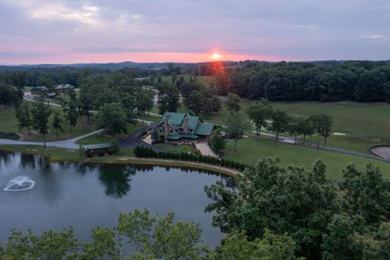 Farm and Ranch in Loudon County, Tennessee