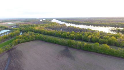 Oceanfront Property in Henderson County, Illinois