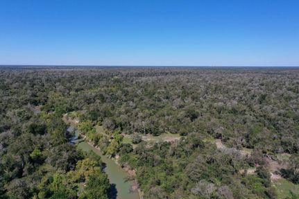 Farm and Ranch in Victoria County, Texas