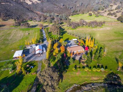 Land in Mariposa County, California