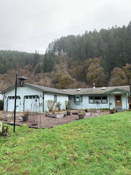 Farm and Ranch in Lane County, Oregon