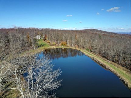 House in Wayne County, Pennsylvania