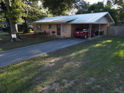 Farm and Ranch in Cherokee County, Texas