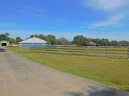 Farm and Ranch in Bee County, Texas