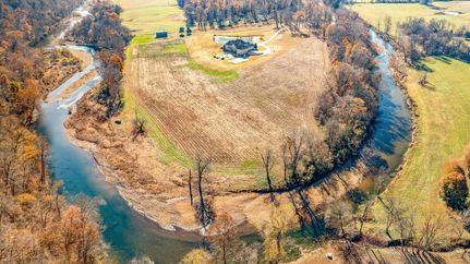 Farm and Ranch in Dickson County, Tennessee
