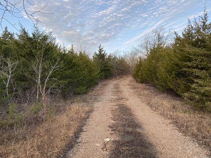 Land in Benton County, Missouri