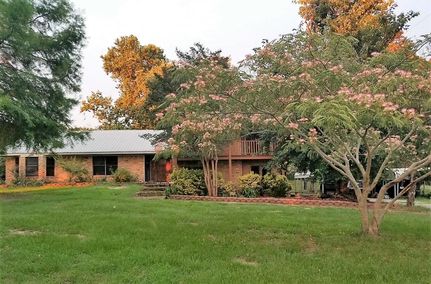 Farm and Ranch in Henderson County, Texas