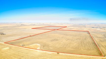 Land in Dickinson County, Iowa